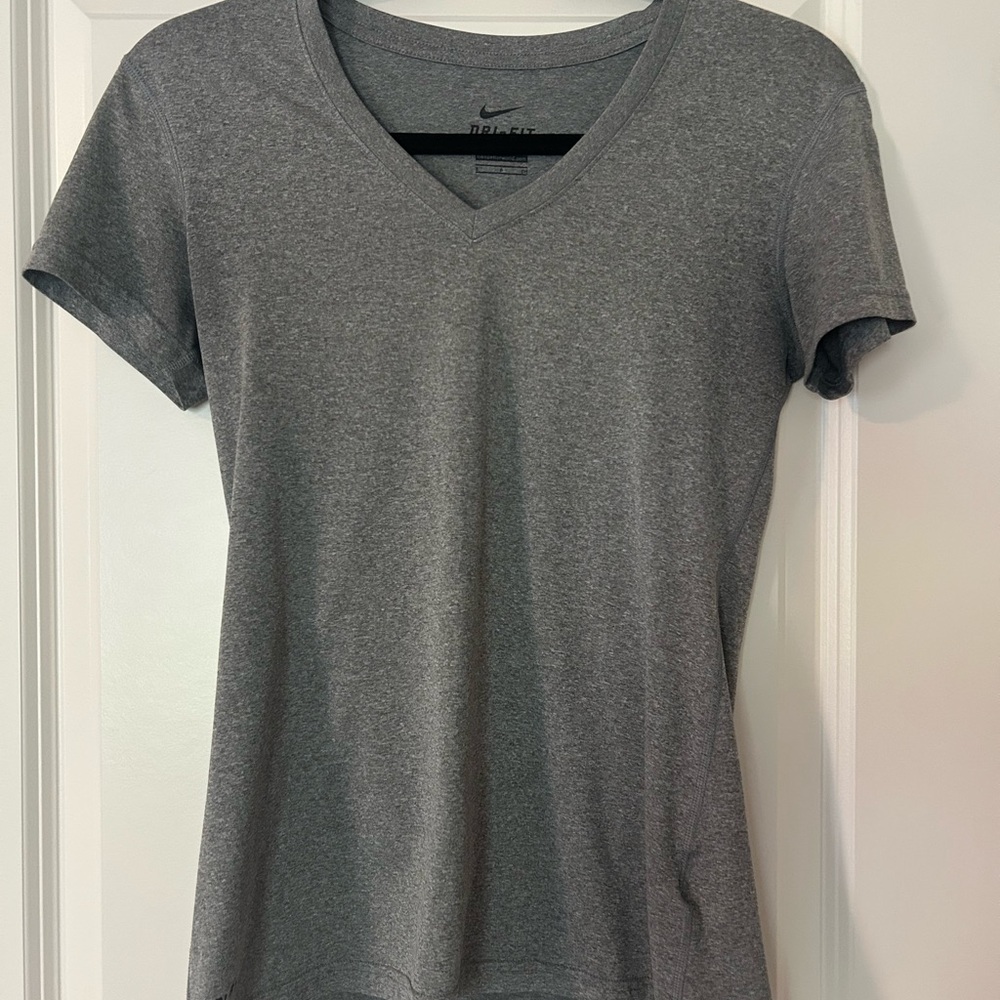 Nike Gray Fitted Short Sleeve Tee